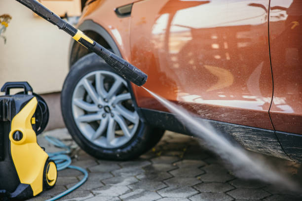 Best Concrete Pressure Washing  in West Des Moines, IA